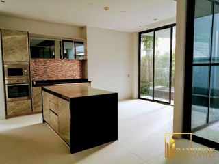 For rent and for sale 3 bed house in Wang Thonglang, Bangkok