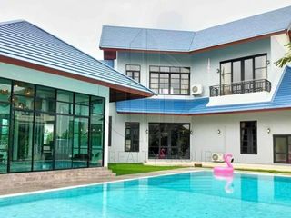 For sale 5 Beds house in Prawet, Bangkok