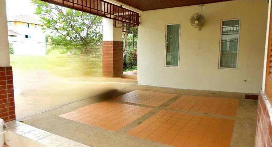 For rent 3 bedrooms house in Bang Na, Bangkok