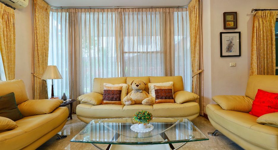 Casa en venta de 4 habitaciones en Bang Khen, Bangkok