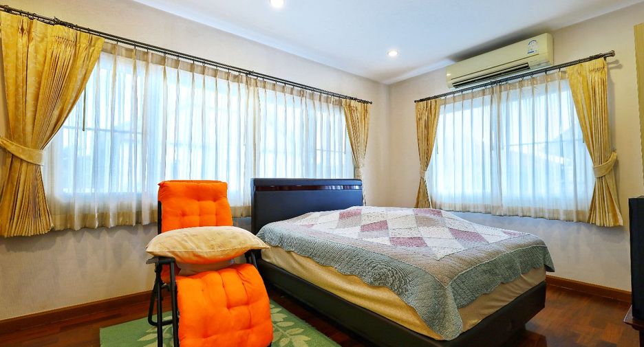Casa en venta de 4 habitaciones en Bang Khen, Bangkok