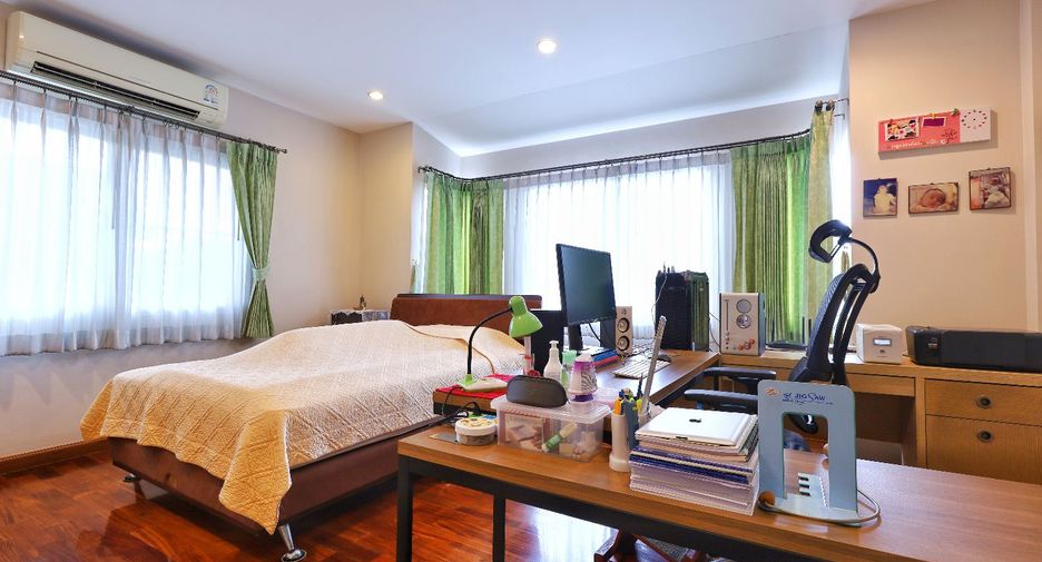 Casa en venta de 4 habitaciones en Bang Khen, Bangkok
