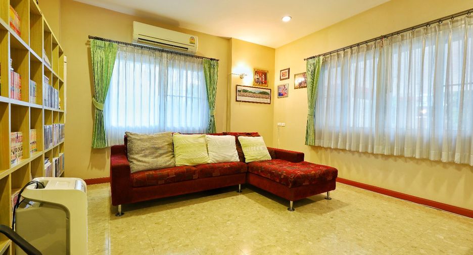 Casa en venta de 4 habitaciones en Bang Khen, Bangkok