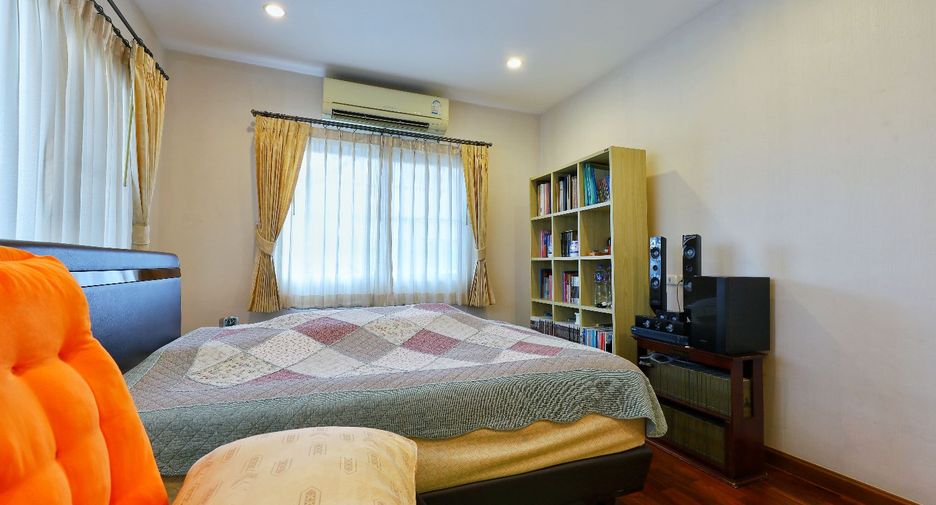 Casa en venta de 4 habitaciones en Bang Khen, Bangkok