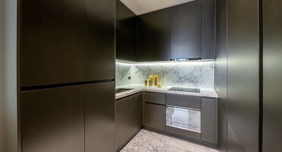 For rent and for sale 2 bedrooms condo in Watthana, Bangkok