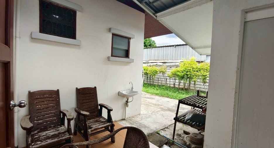 For rent 3 bedrooms house in Si Racha, Chonburi