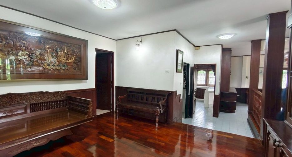 For rent 3 bedrooms house in Si Racha, Chonburi