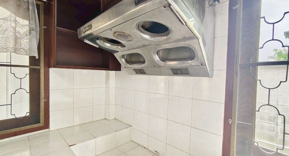 For rent 3 bedrooms house in Si Racha, Chonburi