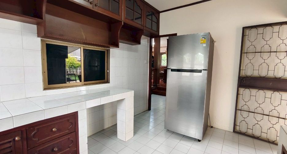 For rent 3 bedrooms house in Si Racha, Chonburi