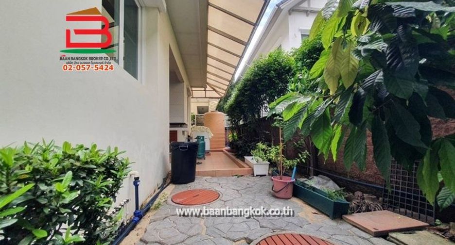 Haus zum Kauf mit 4 Zimmer in Bang Bua Thong, Nonthaburi