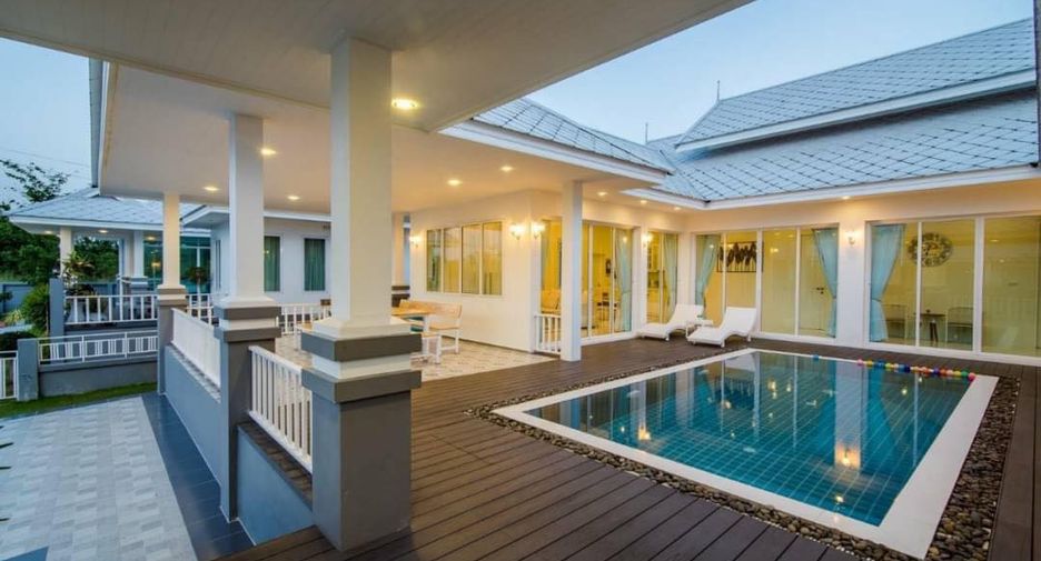 For rent and for sale 4 bedrooms villa in Hua Hin, Prachuap Khiri Khan