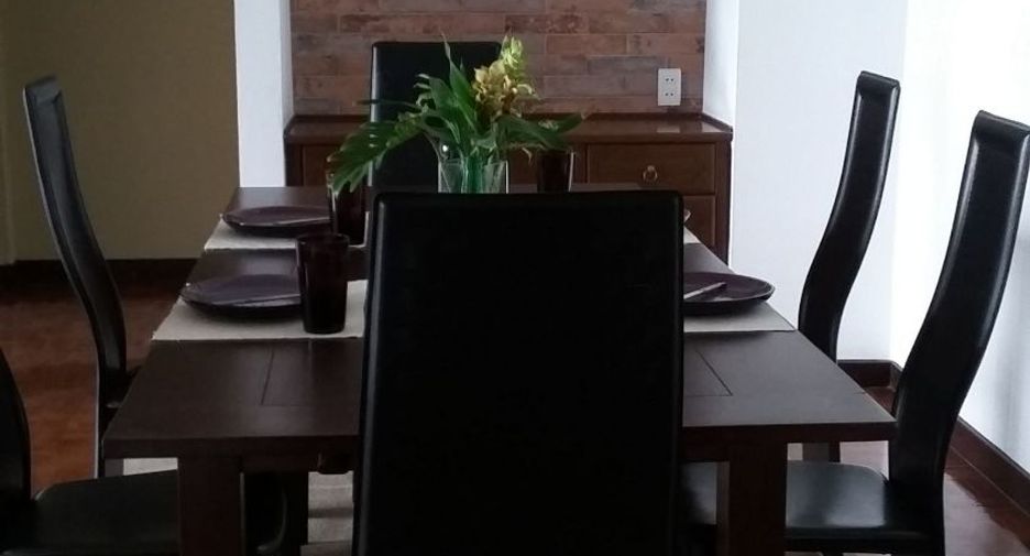 Condo en alquiler de 3 habitaciones en Khlong Toei, Bangkok
