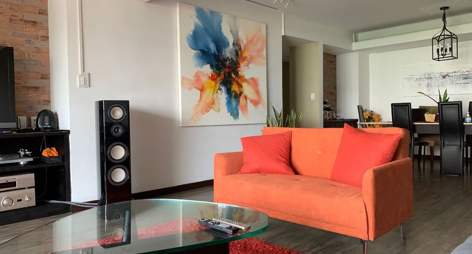 Condo en alquiler de 3 habitaciones en Khlong Toei, Bangkok