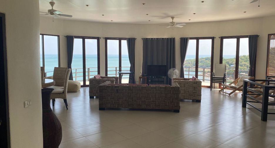 For sale 4 bedrooms villa in Ko Samui, Surat Thani