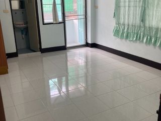 For sale 27 bed apartment in Lam Luk Ka, Pathum Thani