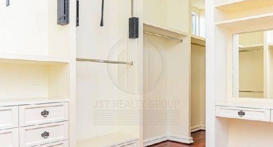Casa en venta de 3 habitaciones en Bang Phli, Samut Prakan