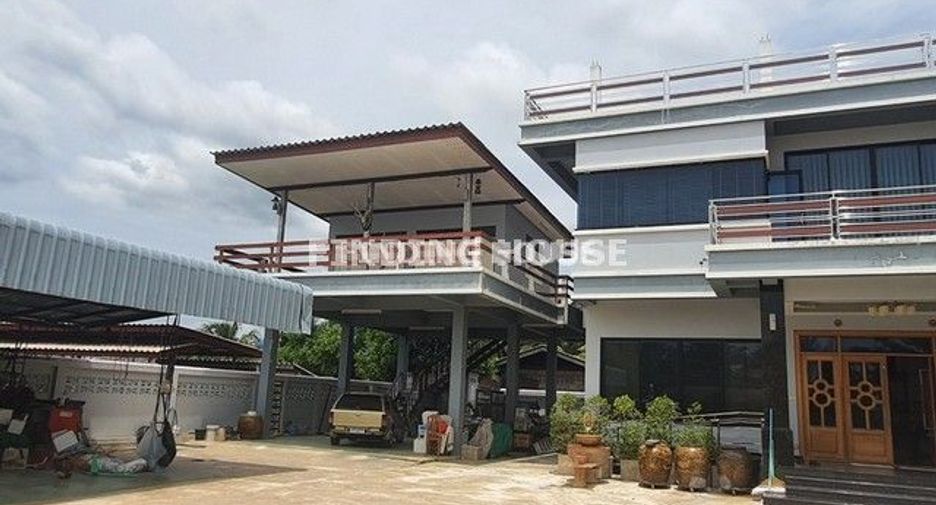 For sale 4 Beds house in Mueang Samut Songkhram, Samut Songkhram