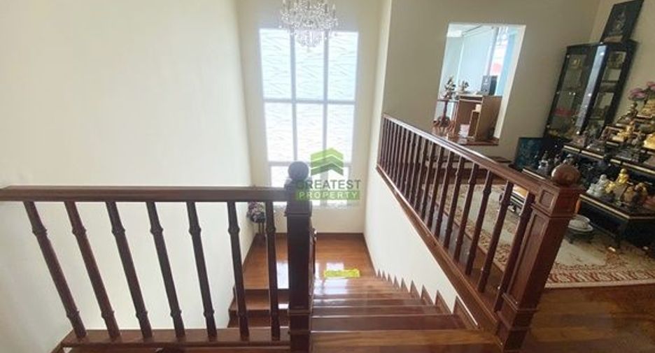 Haus zum Kauf mit 5 Zimmer in Bang Kapi, Bangkok