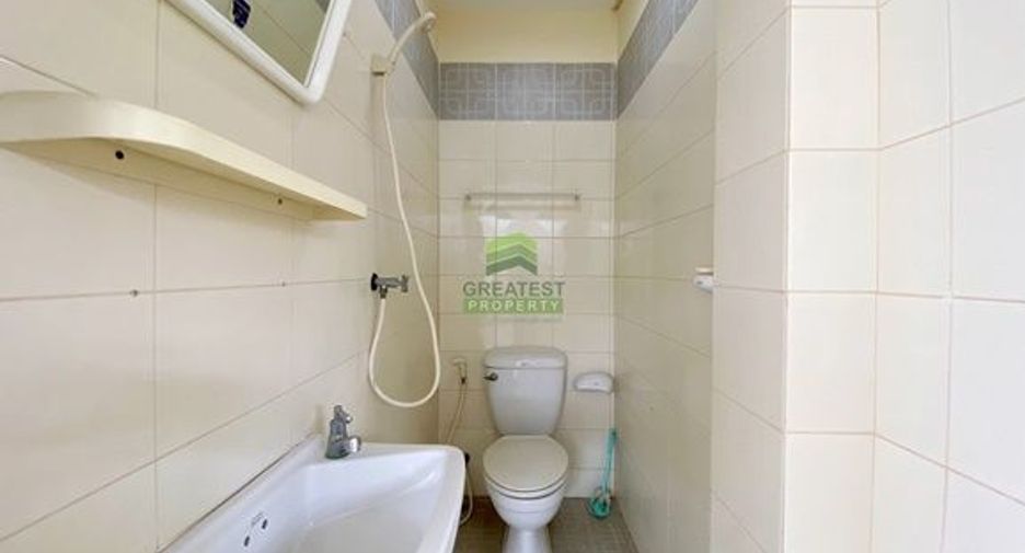 Haus zum Kauf mit 5 Zimmer in Bang Kapi, Bangkok