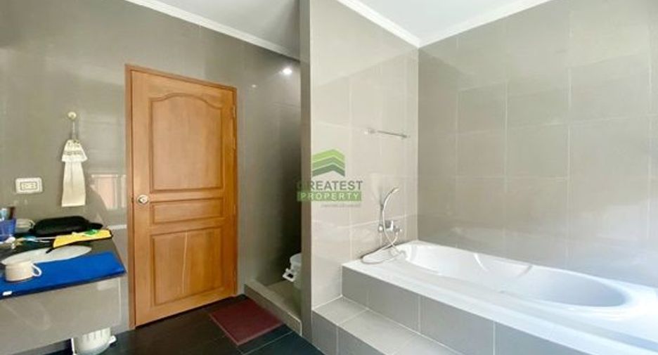 Haus zum Kauf mit 5 Zimmer in Bang Kapi, Bangkok