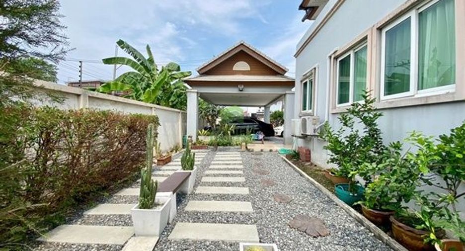Haus zum Kauf mit 5 Zimmer in Bang Kapi, Bangkok