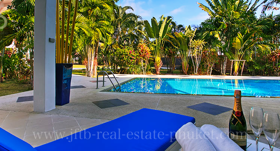 For sale 17 bedrooms retail Space in Thalang, Phuket