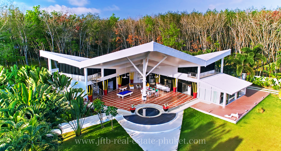 For sale 17 bed retail Space in Thalang, Phuket