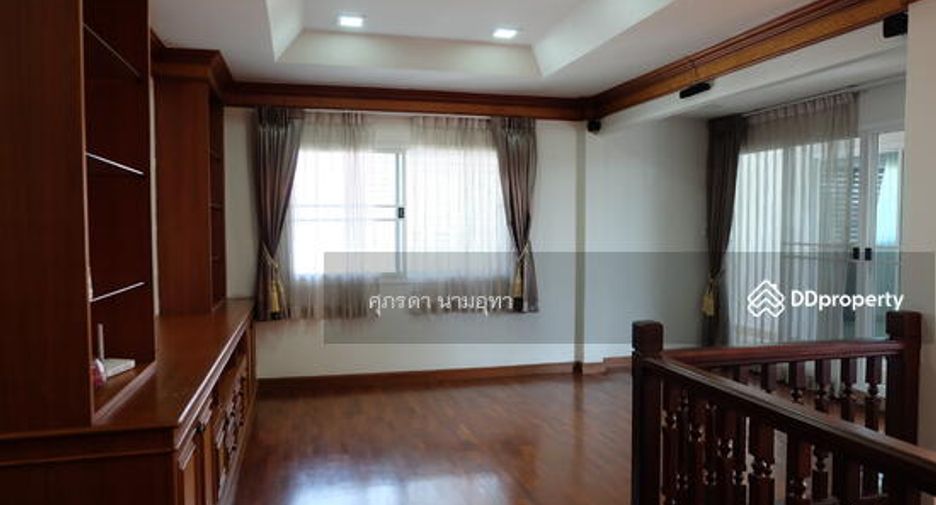 For sale 6 bed house in Bang Khen, Bangkok