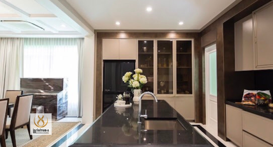 À louer 4 chambres maison à Bang Phli, Samut Prakan