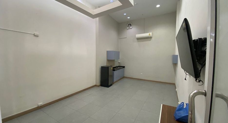 For rent and for sale 1 bed office in Yan Nawa, Bangkok