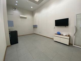 For rent そして for sale 1 Beds office in Yan Nawa, Bangkok