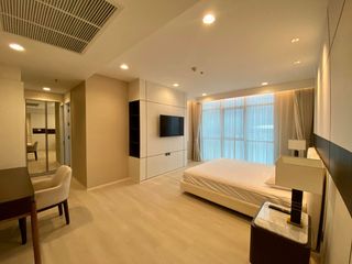 À louer 3 chambres condo à Khlong Toei, Bangkok