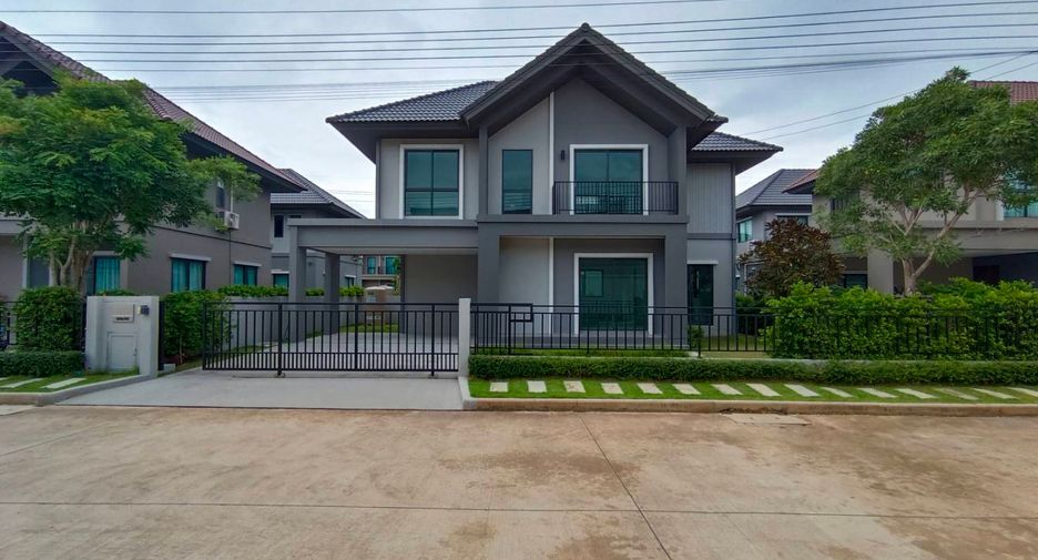 For rent 3 Beds house in Bang Bo, Samut Prakan
