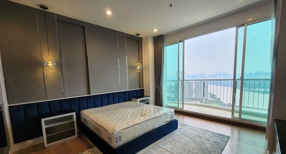 For sale 4 bed condo in Yan Nawa, Bangkok