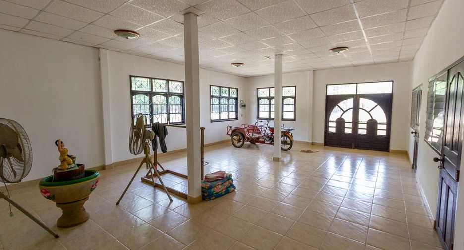 For sale 2 bedrooms retail Space in Si Rattana, Sisaket