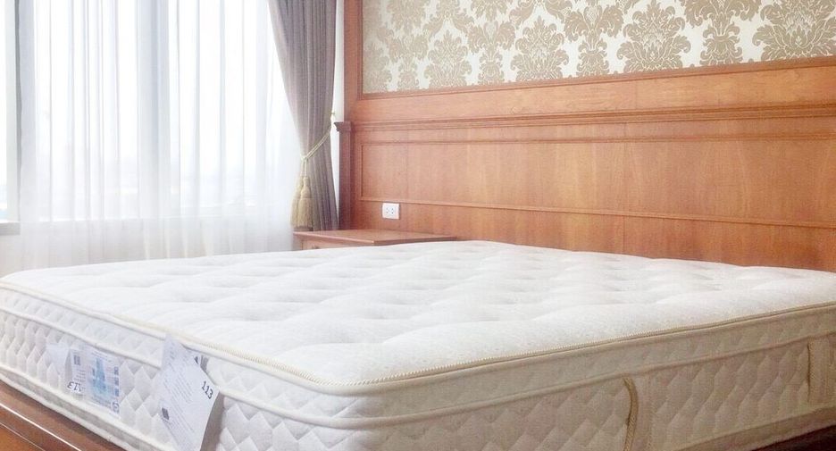 Condo en alquiler de 3 habitaciones en Pathum Wan, Bangkok
