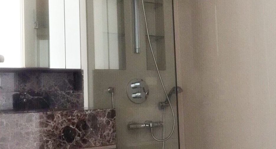 Condo en alquiler de 3 habitaciones en Pathum Wan, Bangkok