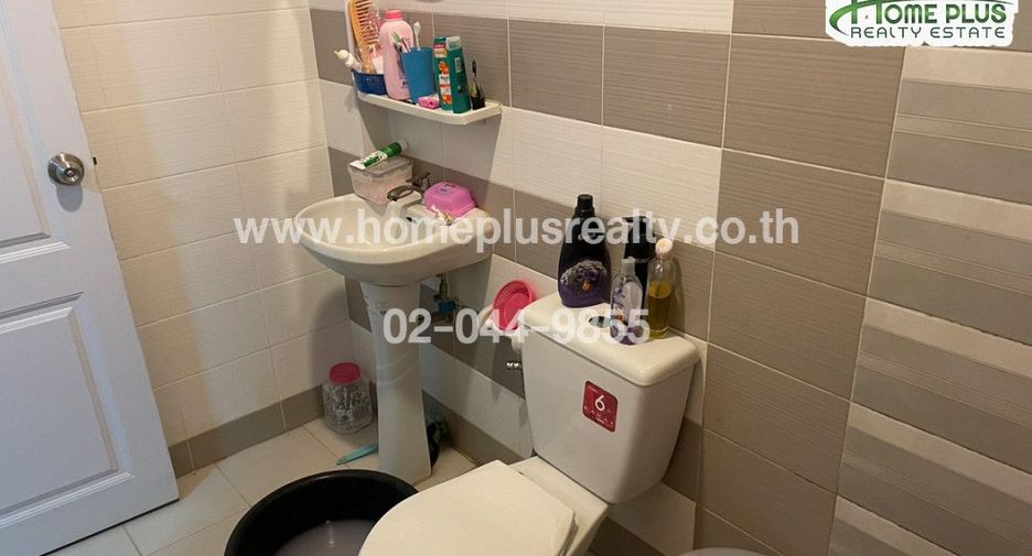 For sale 3 bedrooms townhouse in Phan Thong, Chonburi
