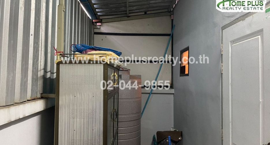 For sale 3 bedrooms townhouse in Phan Thong, Chonburi