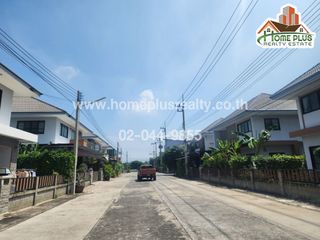 For sale 3 bedrooms townhouse in Phan Thong, Chonburi