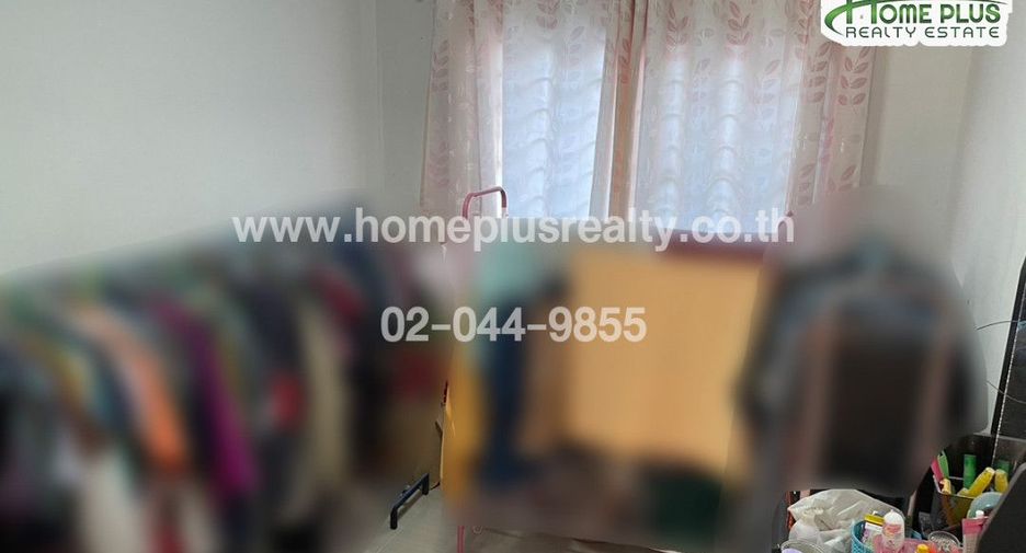 For sale 3 bedrooms townhouse in Phan Thong, Chonburi