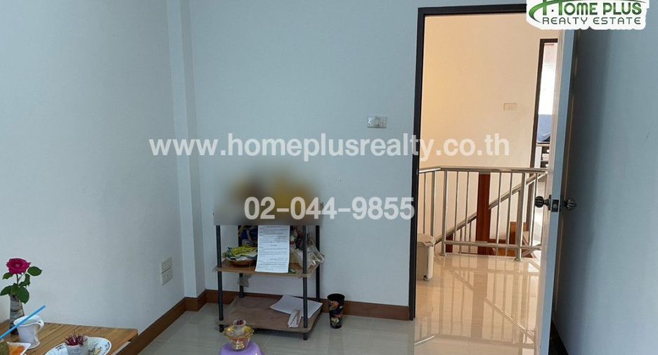 For sale 3 bedrooms townhouse in Phan Thong, Chonburi