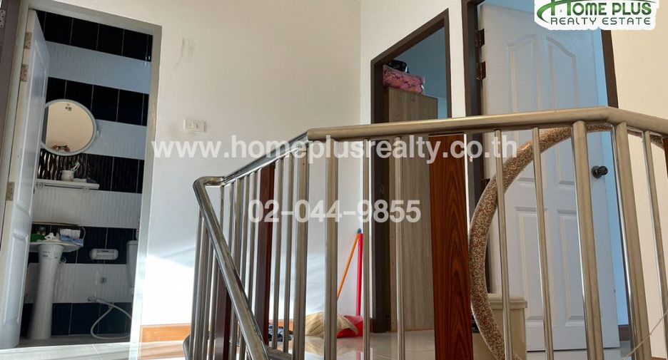 For sale 3 bedrooms townhouse in Phan Thong, Chonburi