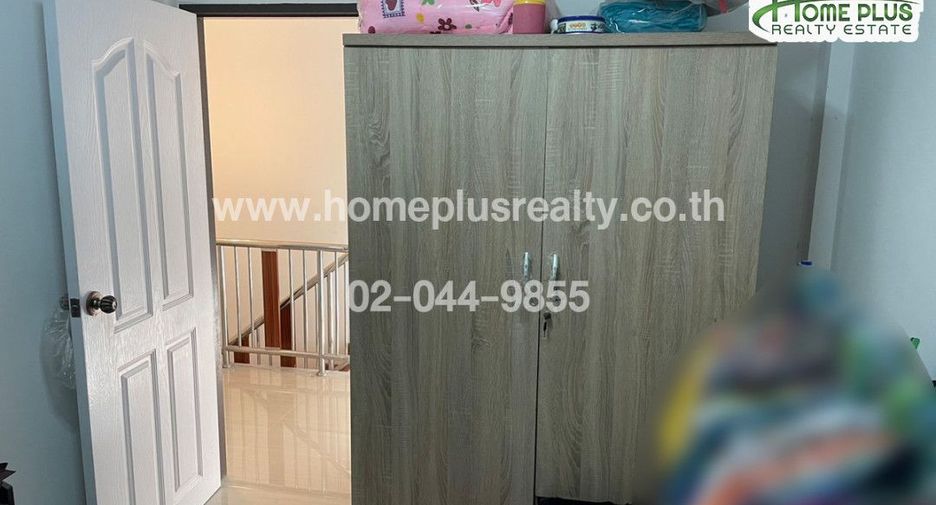 For sale 3 bedrooms townhouse in Phan Thong, Chonburi