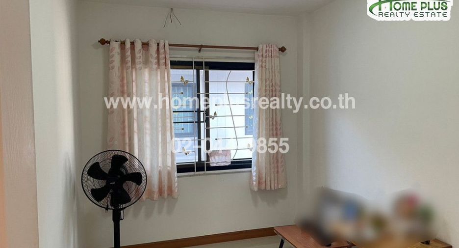 For sale 3 bedrooms townhouse in Phan Thong, Chonburi
