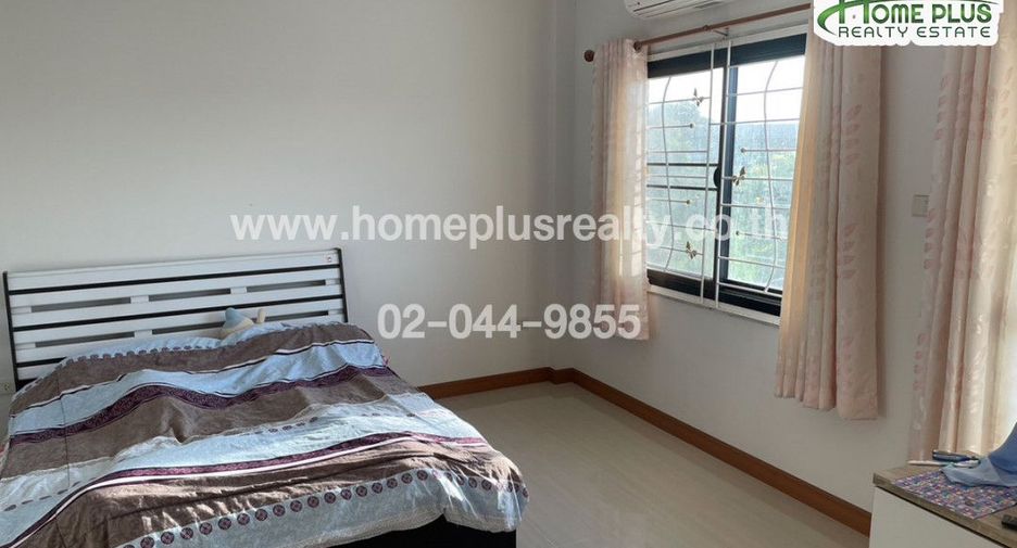 For sale 3 bedrooms townhouse in Phan Thong, Chonburi