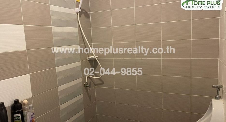 For sale 3 bedrooms townhouse in Phan Thong, Chonburi