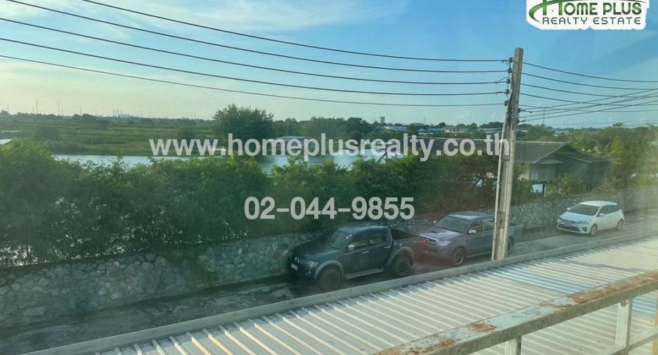 For sale 3 bedrooms townhouse in Phan Thong, Chonburi