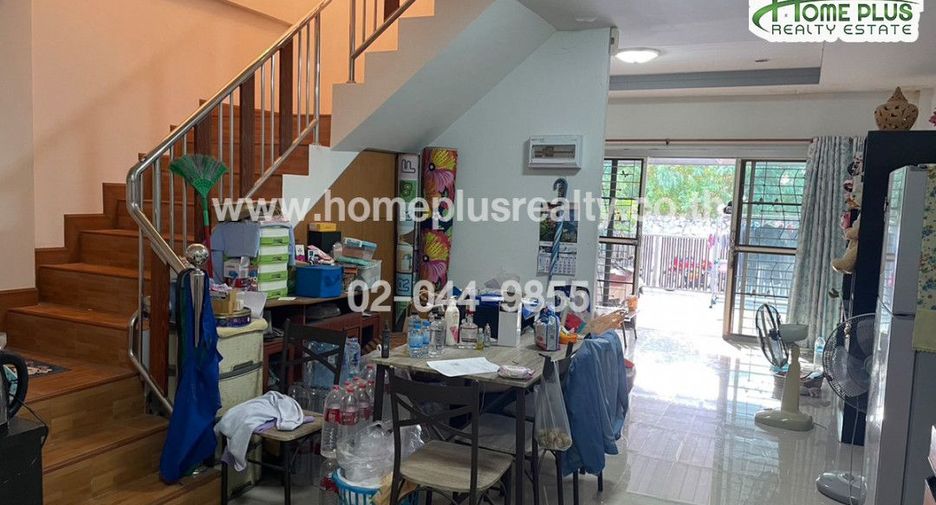 For sale 3 bedrooms townhouse in Phan Thong, Chonburi