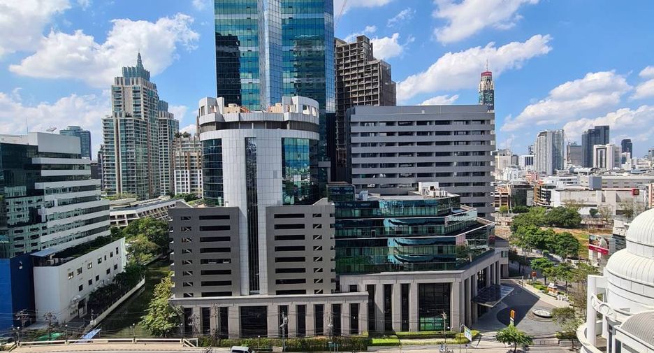 For rent 1 bed condo in Watthana, Bangkok